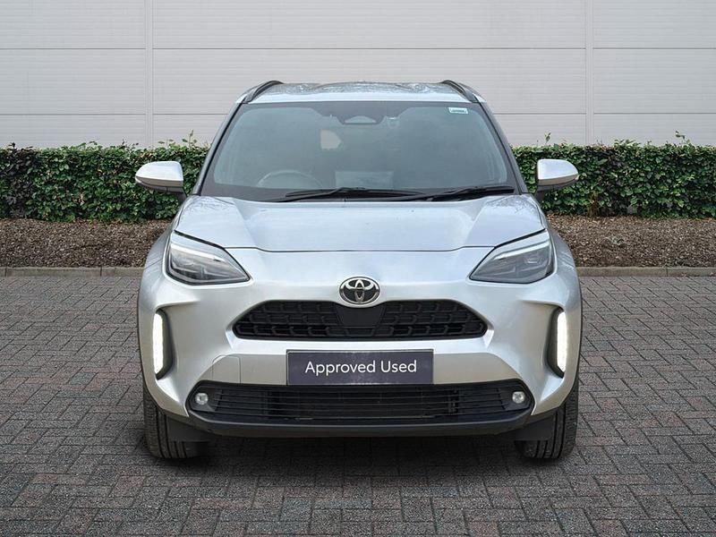 Used Toyota Yaris Hybrid Design 2024 Silver Hatchback
