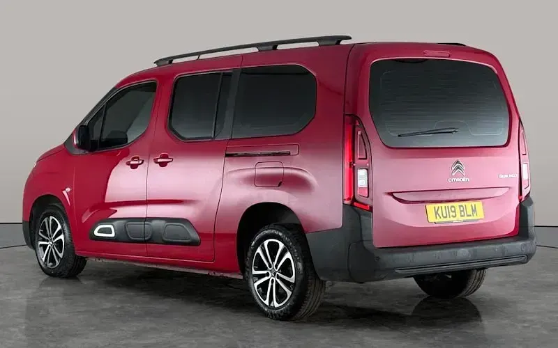 Used Citroën Berlingo Flair 110 HP (80 kW) 2019 Red MPV
