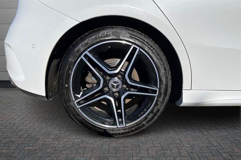 Used Mercedes A200 Executive 163 HP (119 kW) 2023 Digital white Hatchback