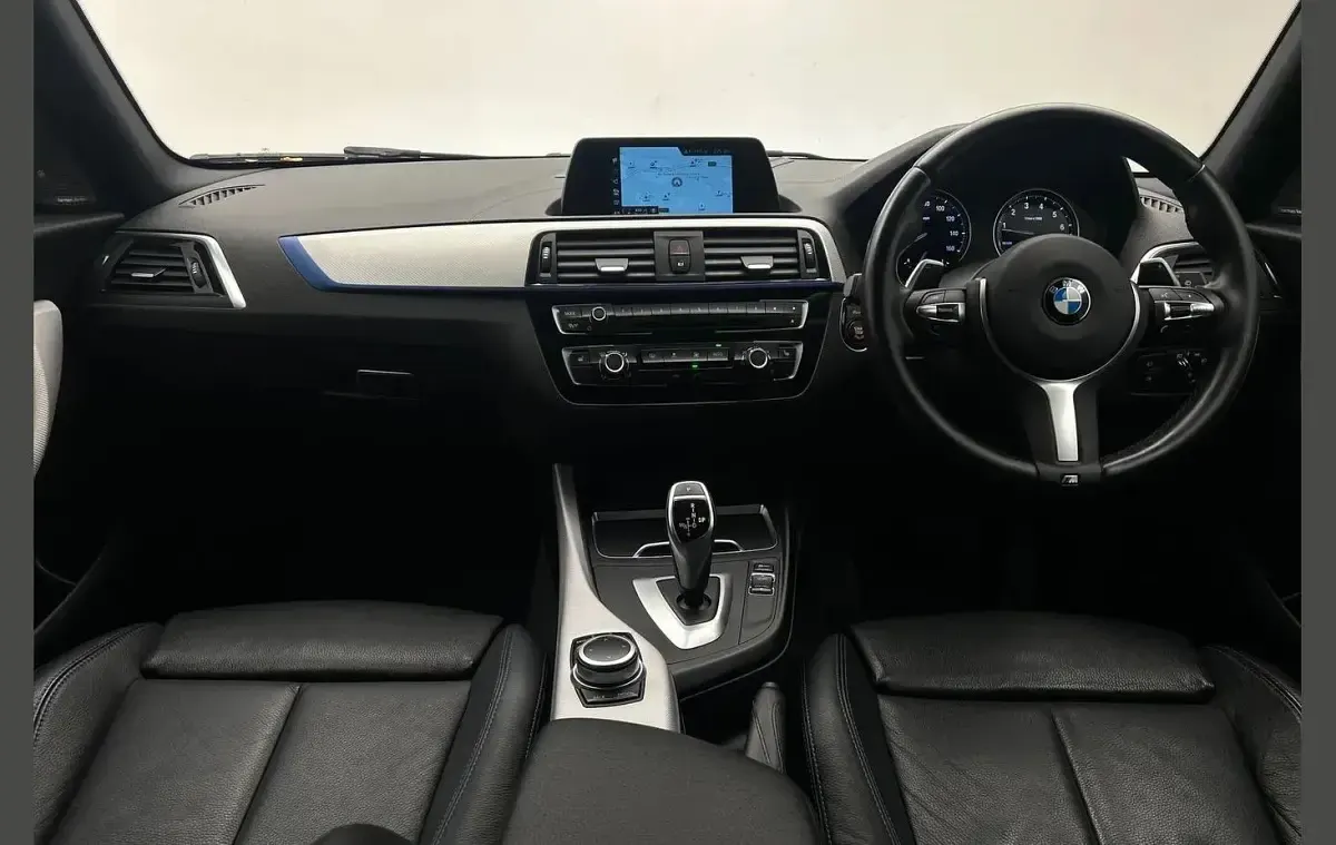 Used BMW 120 Efficient Dynamics 180 HP (132 kW) 2019 Red Hatchback