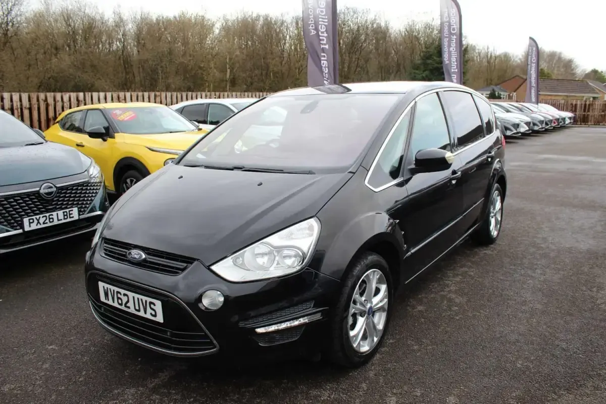 Begagnad Ford S-MAX Titanium 2012 Svart Minibuss