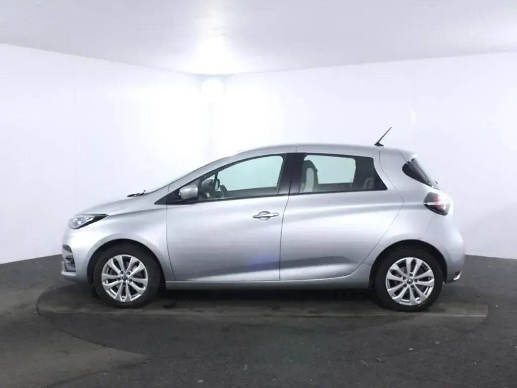 Used Renault Zoe Iconic 98 kW (134 HP) 2021 Hatchback