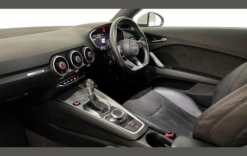 Used Audi TT Sport 194 HP (142 kW) 2021 White Coupe