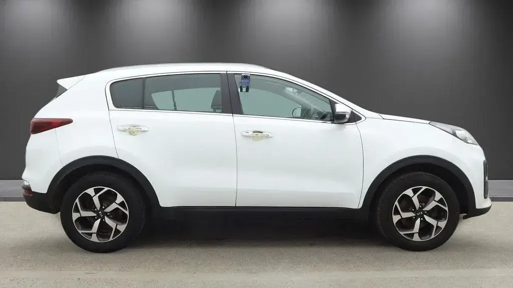 Second-hand Kia Sportage 130 CP (95 kW) 2022 Alb SUV