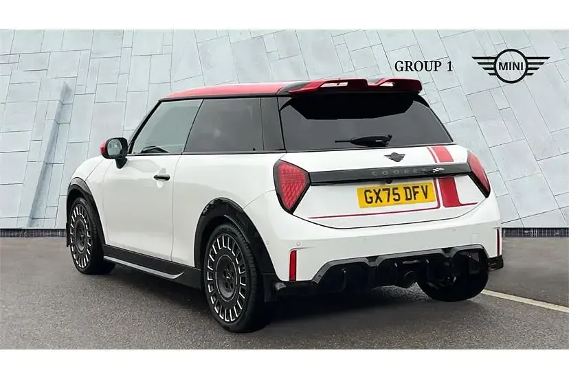 Used Mini John Cooper Works 231 HP (169 kW) 2025 Nanuq white Hatchback
