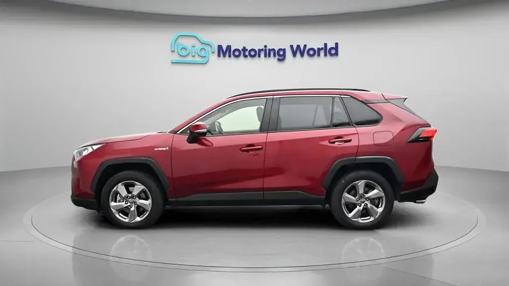 Used Toyota RAV4 Hybrid Design 222 HP (163 kW) 2021 Red SUV
