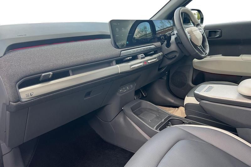 Used Kia EV3 GT-Line S 147 kW (201 HP) 2025 White SUV