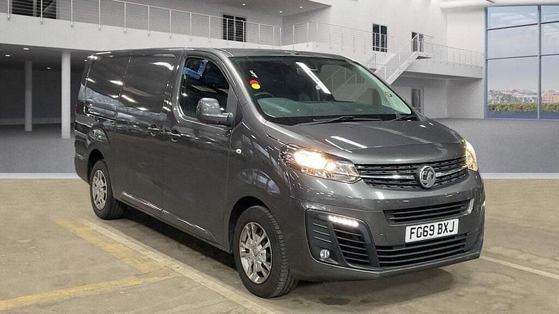Used Vauxhall Vivaro Sportive 100 HP (73 kW) 2019 Grey MPV