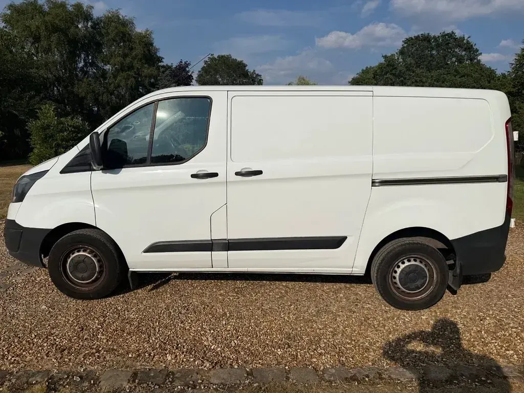 Used Ford Transit Custom 100 HP (73 kW) 2014 White Van
