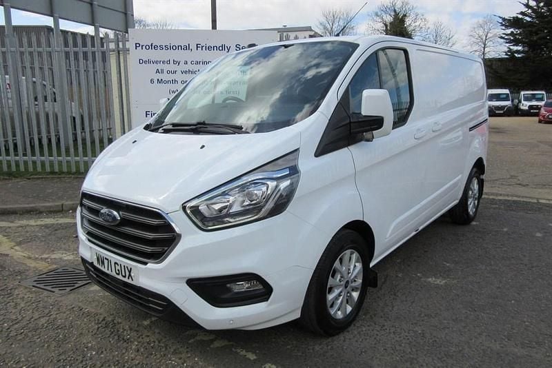 White Used 2022 Ford Transit Custom Limited Van | £14,995 (Good price) - Image 1/2