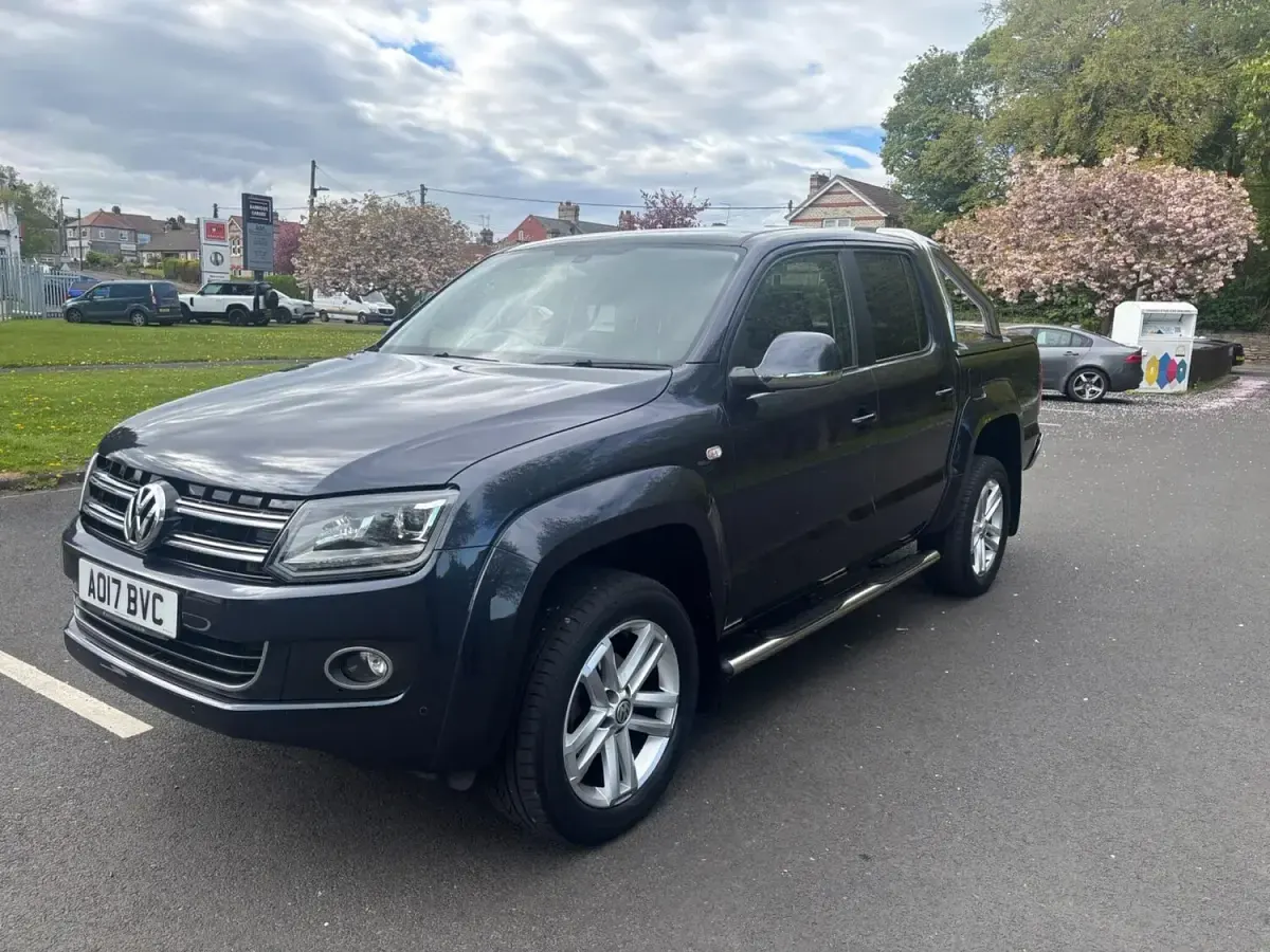 Used VW Amarok Highline 2017 Blue Pickup