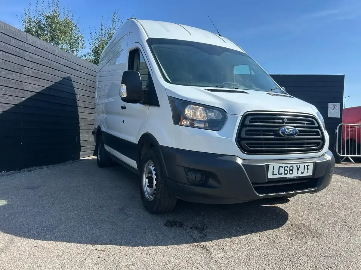 Used Ford Transit 130 HP (95 kW) 2018 White Van