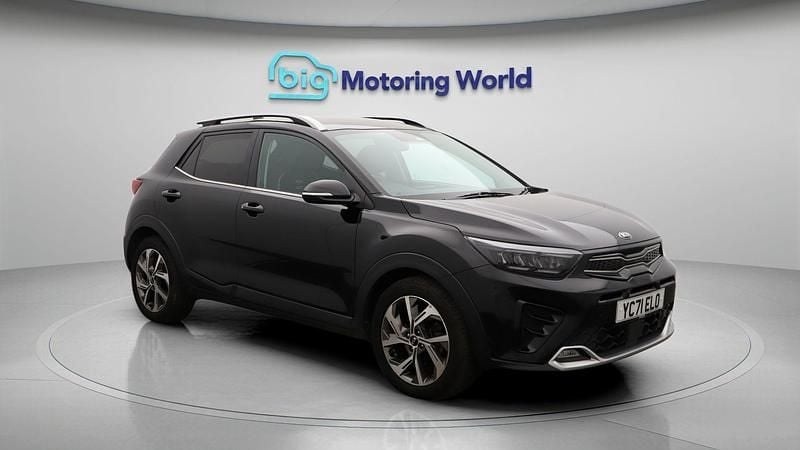Used 2021 Kia Stonic GT-Line SUV | £13,194 (Good price) - Image 1/4