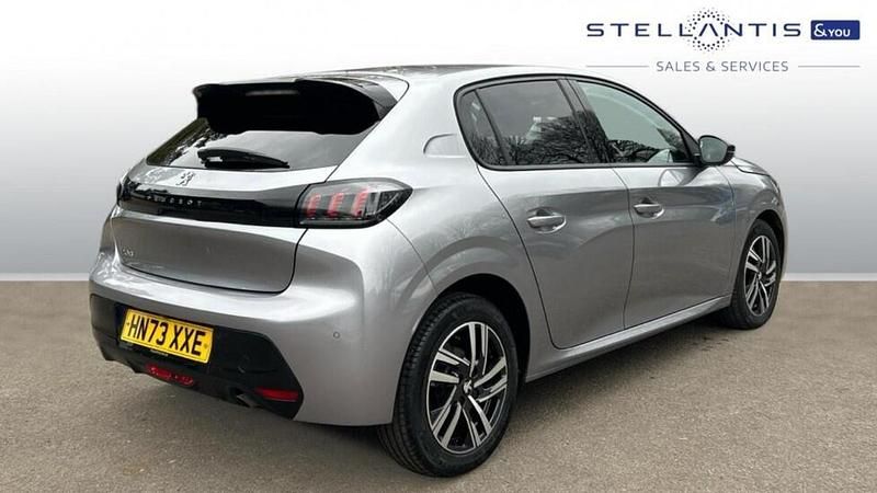 Used Peugeot 208 Allure+ 99 HP (72 kW) 2023 Grey Hatchback