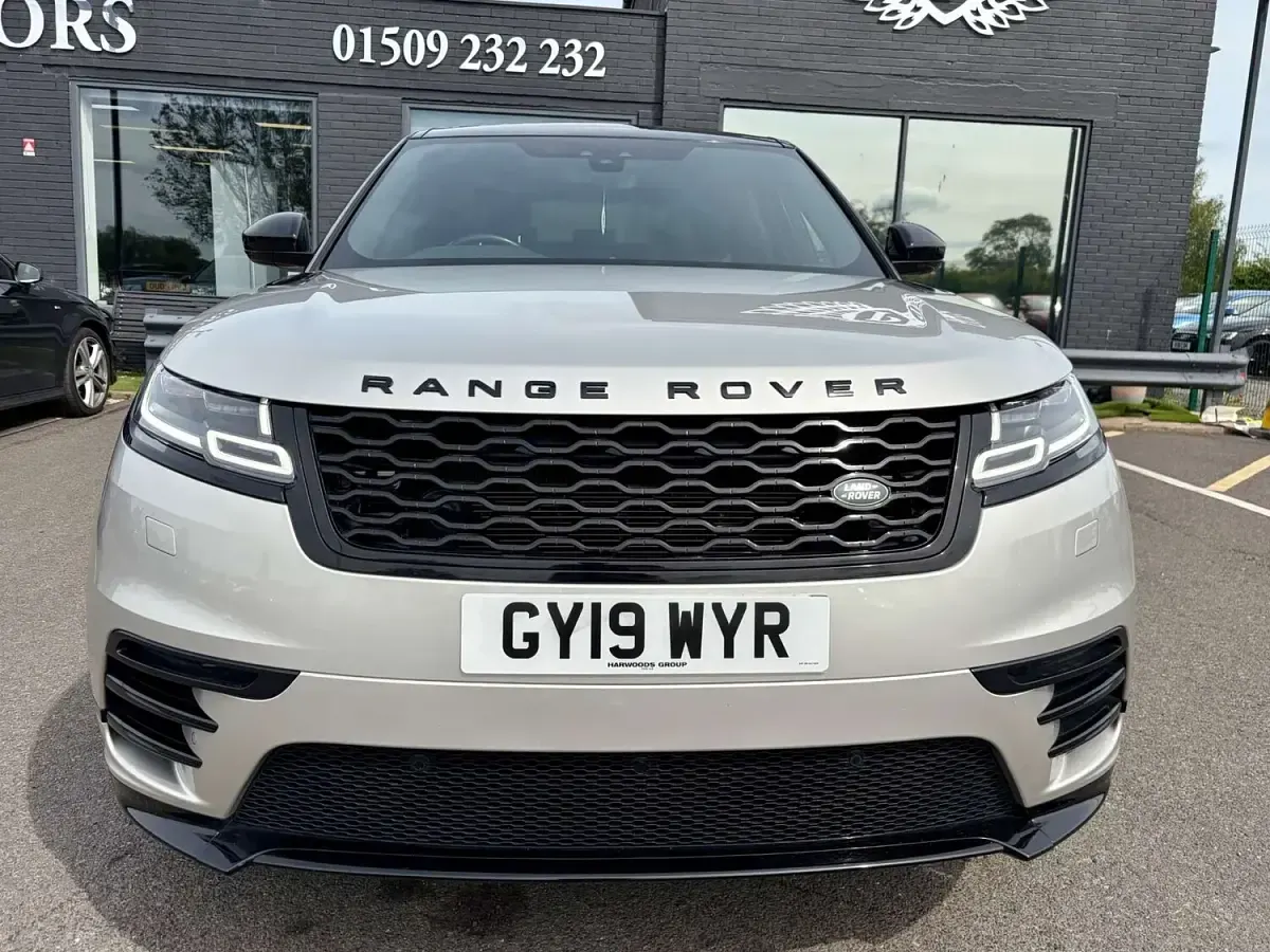Used Land Rover Range Rover Velar SE Dynamic 2019 Silver SUV