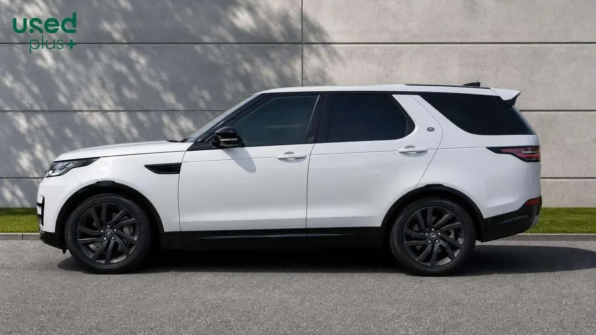 Used Land Rover Discovery Landmark 306 HP (225 kW) 2020 White SUV