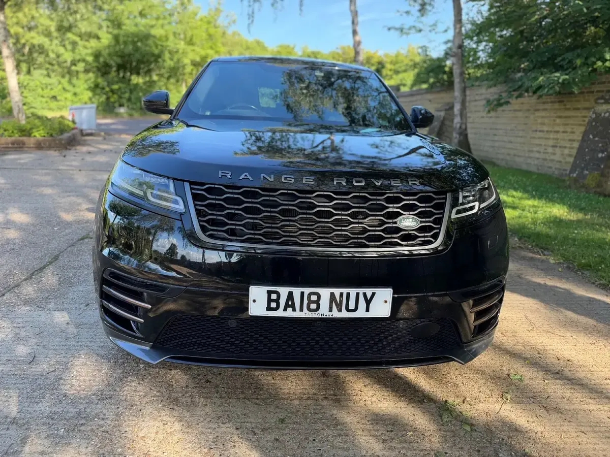 Used Land Rover Range Rover Velar HSE Dynamic 250 HP (183 kW) 2018 Black SUV