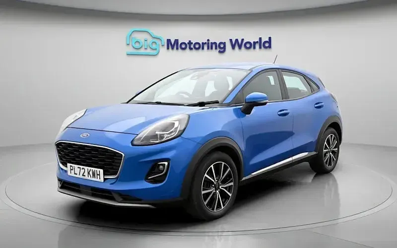 Käytetty Ford Puma Titanium 155 HP (114 kW) 2023 Sininen Katumaasturi