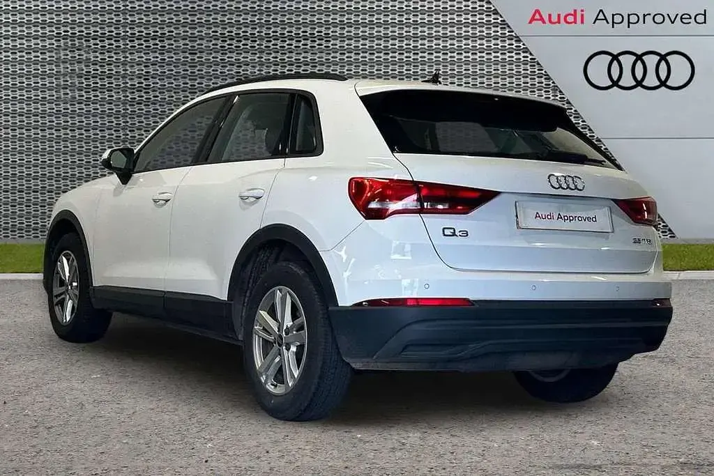 Used Audi Q3 Design 150 HP (110 kW) 2023 White SUV