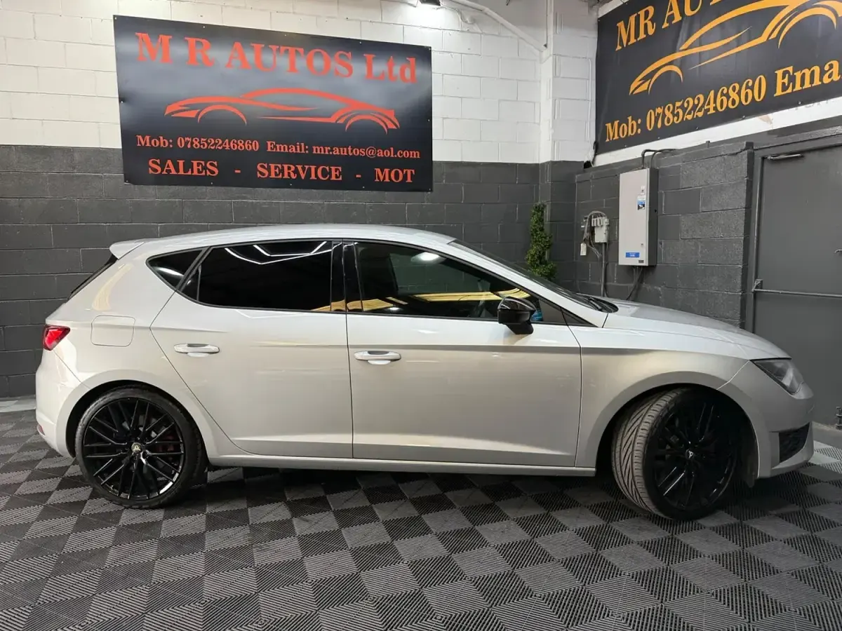 Used Seat Leon CUPRA 290 HP (213 kW) 2016 Silver Hatchback