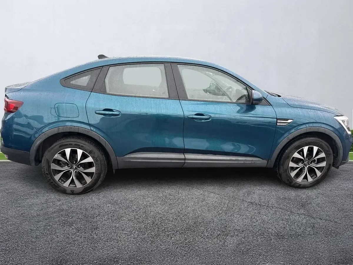 Used Renault Arkana Evolution 138 HP (101 kW) 2023 Blue SUV