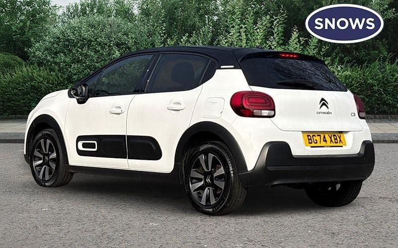 Used Citroën C3 PureTech 110 HP (80 kW) 2024 White Hatchback