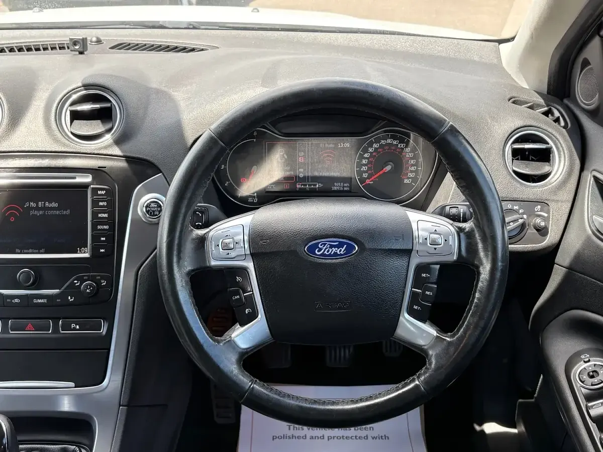 Used Ford Mondeo Business Edition 163 HP (119 kW) 2014 Frozen white Hatchback