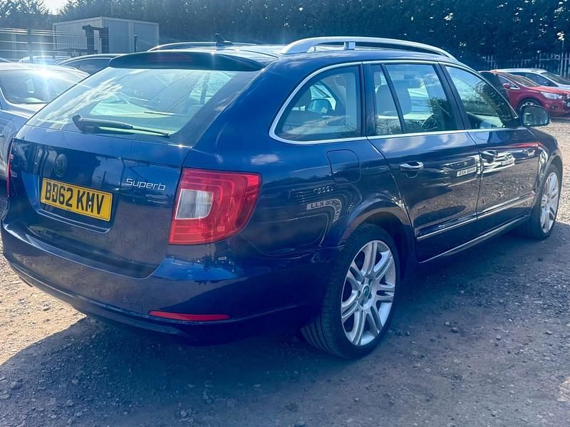 Second-hand Skoda Superb Elegance 170 CP (125 kW) 2013 Albastru Break