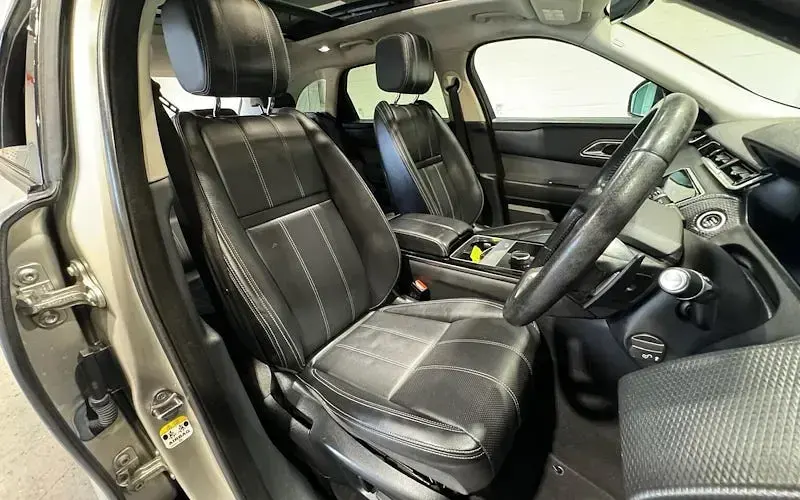 Used Land Rover Range Rover Velar SE 249 HP (183 kW) 2019 Silver SUV