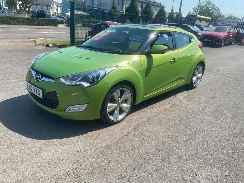 Used Hyundai Veloster Sport 140 HP (102 kW) 2012 Green Hatchback