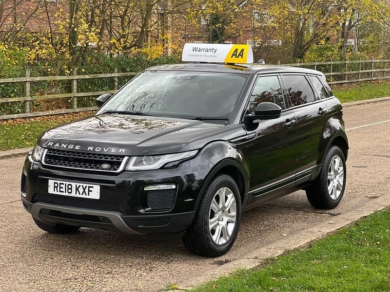 Used Land Rover Range Rover evoque SE 2018 Black Estate