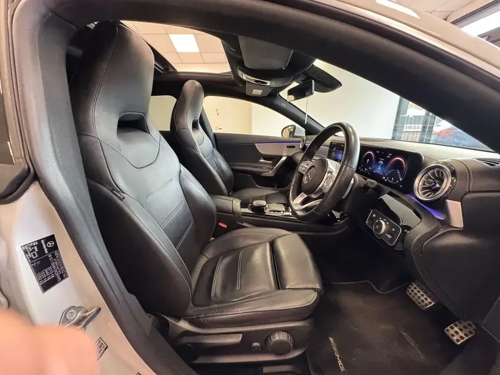 Used Mercedes CLA180 Shooting Brake AMG line 136 HP (100 kW) 2022 White Estate