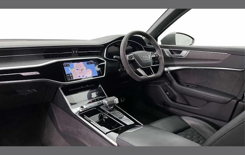 Usado Audi RS6 Performance 620 HP (456 kW) 2024 Preto Carrinha