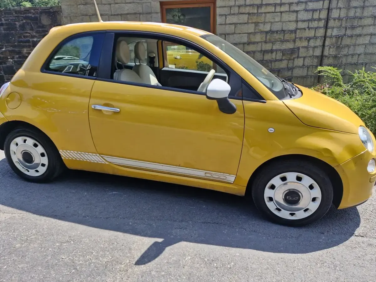 Used Fiat 500 69 HP (50 kW) 2012 Yellow Hatchback