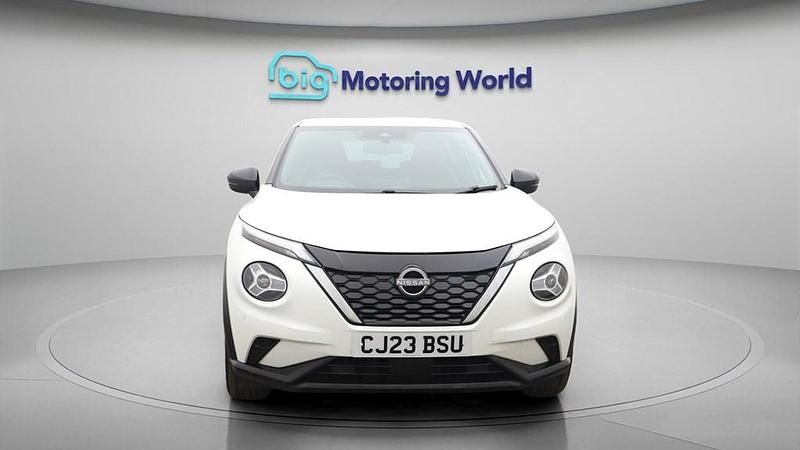 Used Nissan Juke N-Connecta 143 HP (105 kW) 2023 White SUV