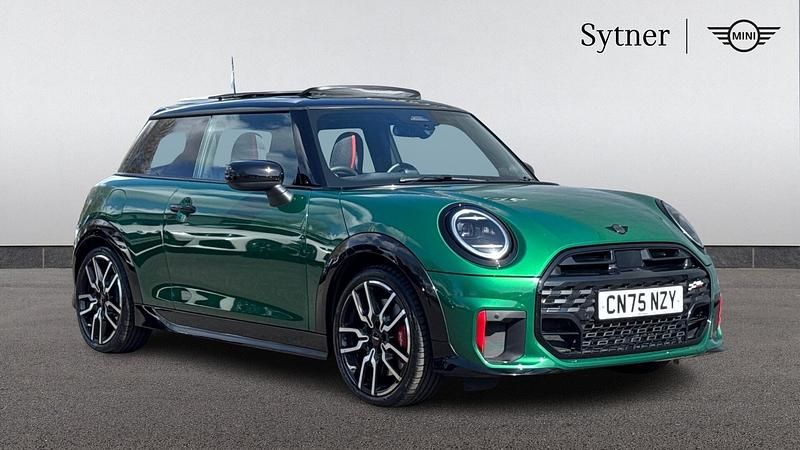 Used Mini John Cooper Works Hatch 228 HP (167 kW) 2025 Green Hatchback