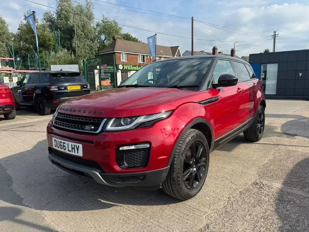 Used Land Rover Range Rover evoque SE 148 HP (108 kW) 2016 Red Estate