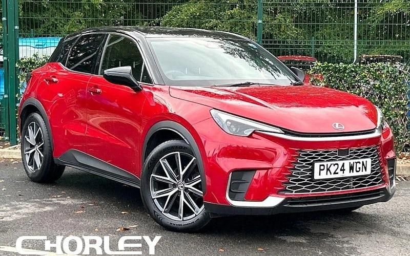 Used 2025 Lexus LBX SUV | £28,273 (Good price) - Image 1/4
