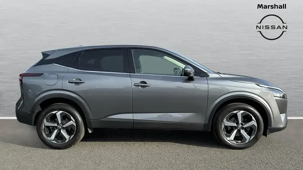 Used Nissan Qashqai N-Connecta 140 HP (102 kW) 2023 Grey SUV