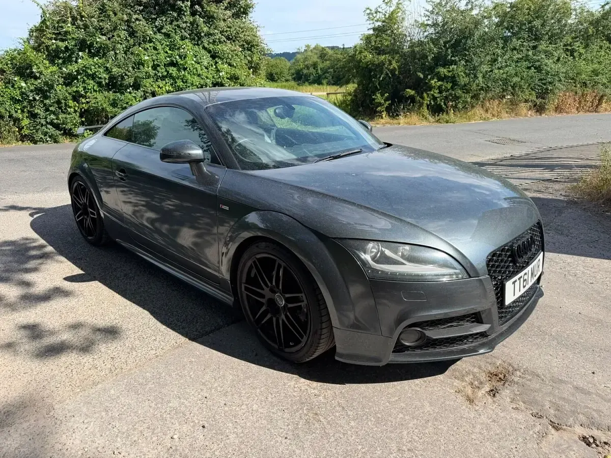Used Audi TT Black Edition 211 HP (155 kW) 2011 Grey Coupe