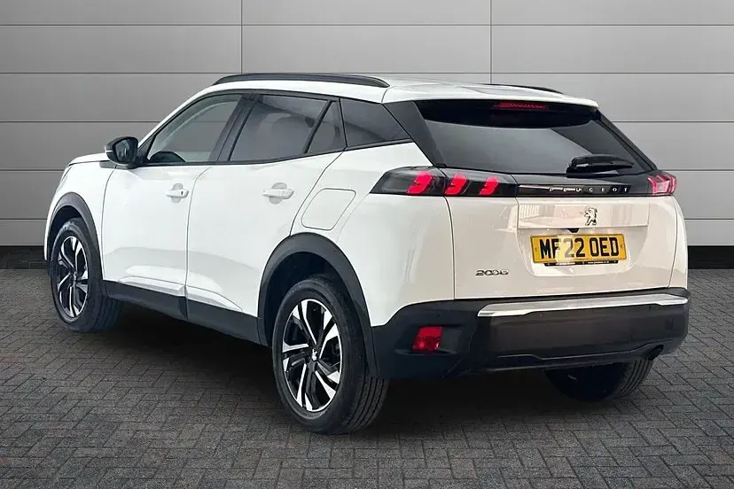Used Peugeot 2008 Allure Premium 100 HP (73 kW) 2022 White SUV