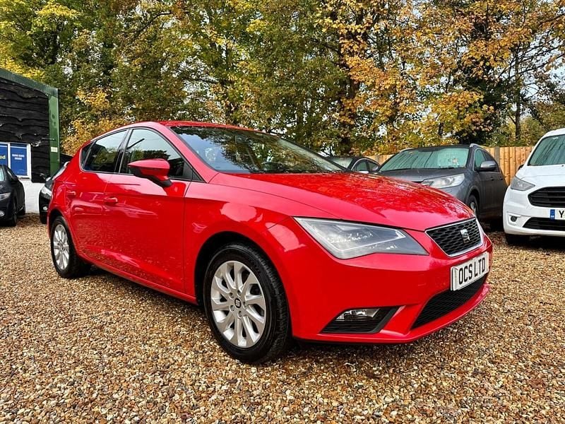 Red Used 2014 Seat Leon SE Hatchback | £5,995 (Fair price) - Image 1/4