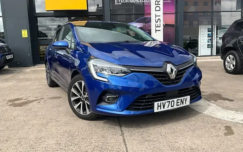 Used Renault Clio Iconic 101 HP (74 kW) 2020 Hatchback