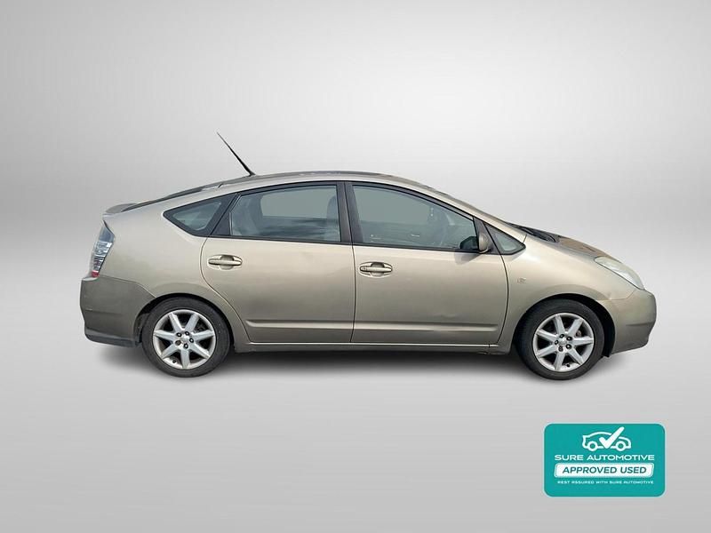 Used Toyota Prius T3 2005 Bronze Hatchback