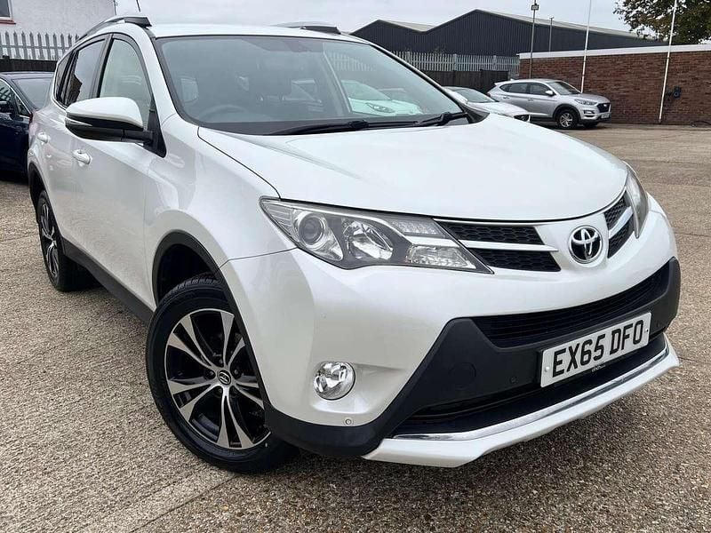 White Used 2015 Toyota RAV4 SUV | £10,421 (Fair price) - Image 1/4