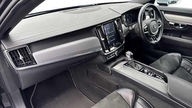 Used Volvo V90 R-Design 188 HP (138 kW) 2019 Estate