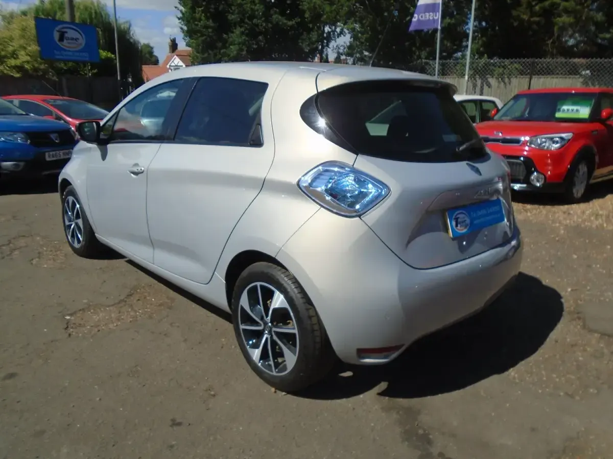 Used Renault Zoe Dynamique 67 kW (92 HP) 2018 Grey Hatchback