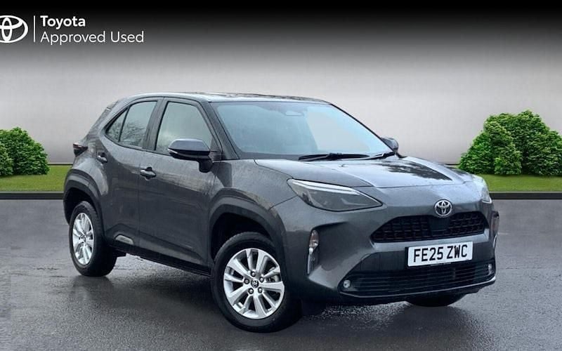 Used Toyota Yaris Hybrid 116 HP (85 kW) 2025 Decuma grey Estate