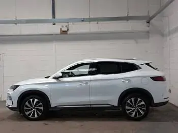 Used BYD Seal Comfort 218 HP (160 kW) 2025 White Estate