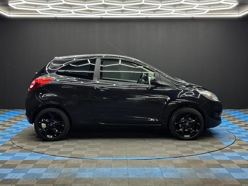 Used Ford Ka Zetec 69 HP (50 kW) 2016 Black Hatchback